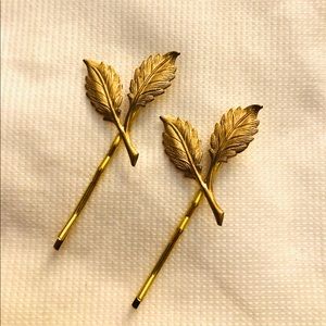 Delicate Gold Leaf Bobby Pins